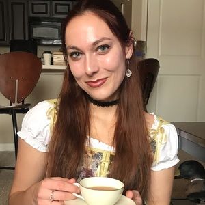 Meet your Posher, Anna